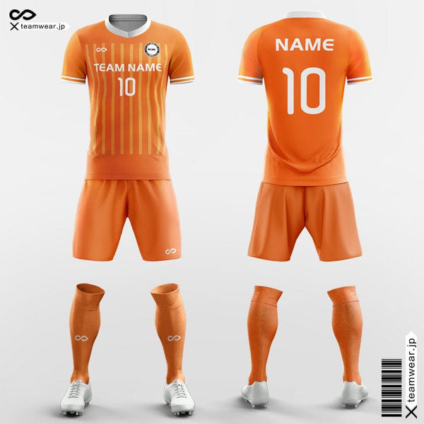 Source New Design Orange Color Dye Sublimation Soccer Uniform, Breathable  Youth Training Football Jersey on m.