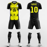 yellow short sleeve soccer jersey